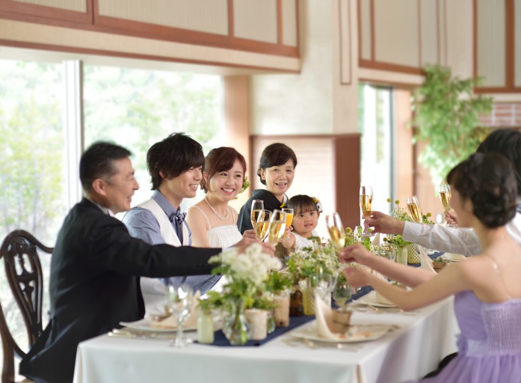 期間限定!【少人数婚☆家族での挙式*10~29名】挙式orフォトW+少人数会食